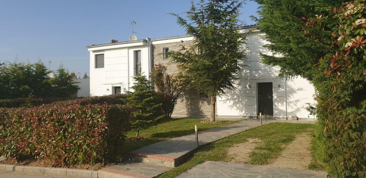 Sunny Sani Luxury Villas Dış mekan fotoğraf
